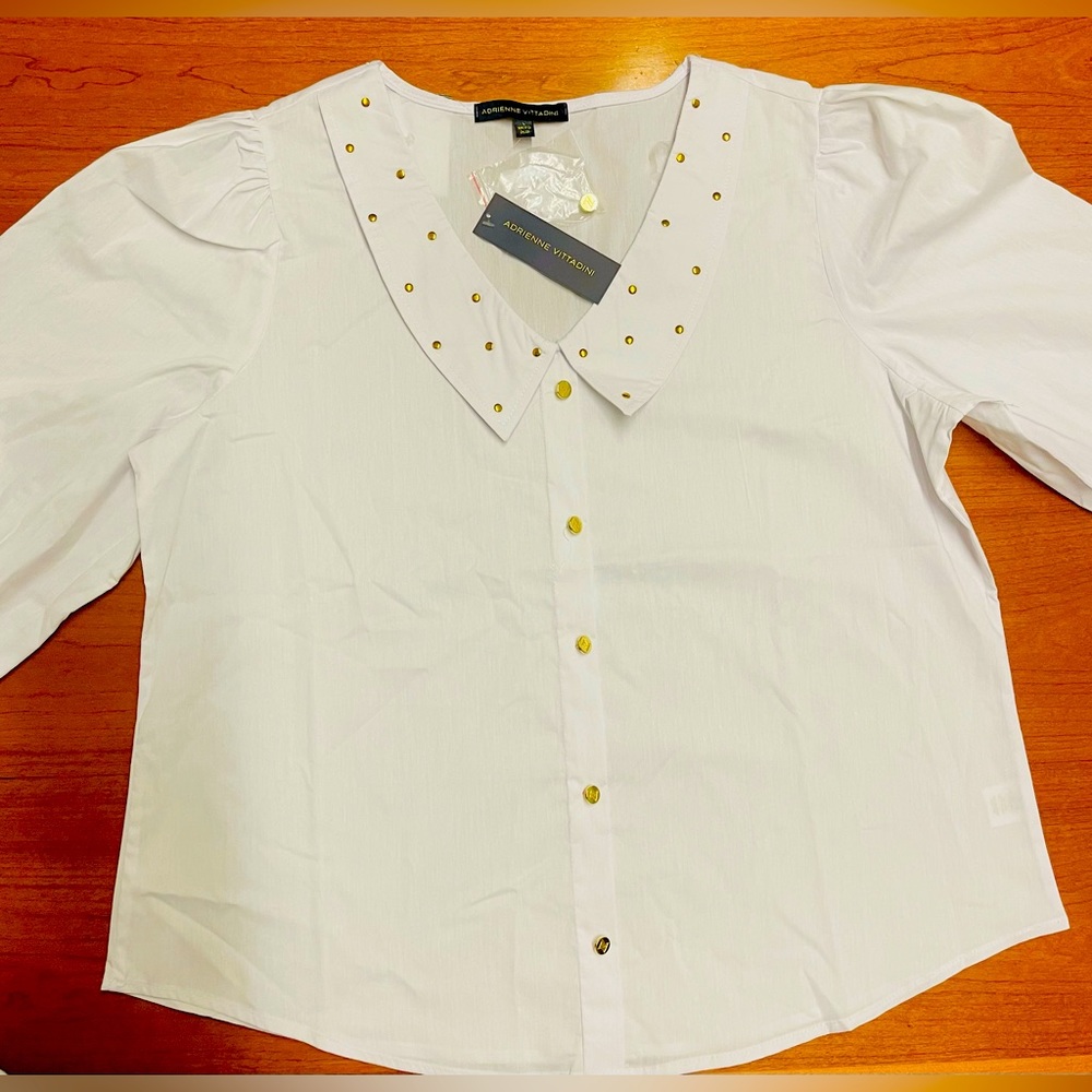 Brand new white Adrienne Vittadini top!